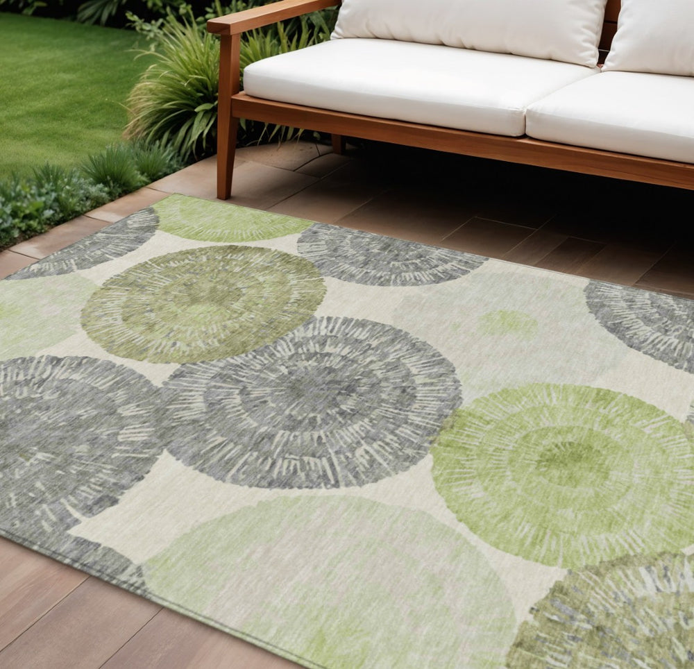 HomeRoots 10' Stylish Artichoke Green Abstract Washable Area Rug – Indoor/Outdoor, Durable & Easy Care! 660990