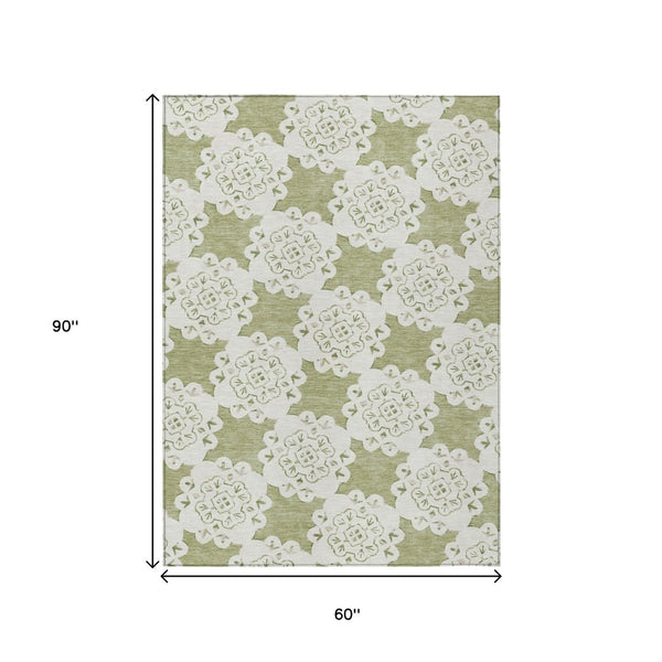 HomeRoots 5' Quatrefoil Area Rug in Artichoke Green & Ivory – Washable, Durable for Indoor/Outdoor Elegance 661022