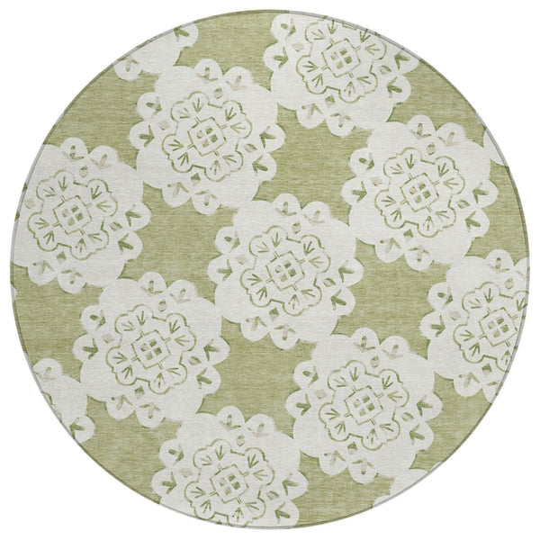 HomeRoots 8' Artichoke Green Quatrefoil Area Rug - Stylish, Washable, Indoor/Outdoor Design for High-Traffic Spaces 661023