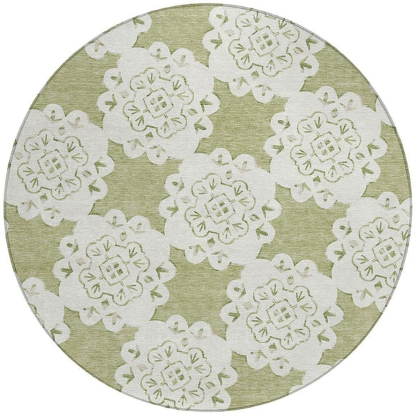 HomeRoots 8' Artichoke Green Quatrefoil Area Rug - Stylish, Washable, Indoor/Outdoor Design for High-Traffic Spaces 661023