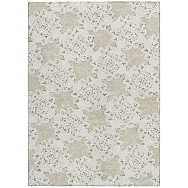 HomeRoots 5' X 8' Beige And Ivory Quatrefoil Area Rug - Stylish, Durable, Washable for Indoor & Outdoor Spaces 661028