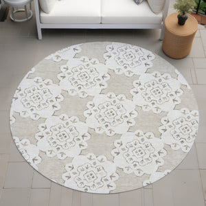 HomeRoots 8' Beige and Ivory Round Quatrefoil Rug - Washable, Durable, Stylish for Indoor & Outdoor Spaces 661029