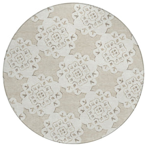 HomeRoots 8' Beige and Ivory Round Quatrefoil Rug - Washable, Durable, Stylish for Indoor & Outdoor Spaces 661029