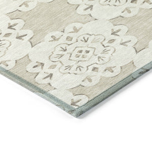 HomeRoots 8' X 10' Beige Quatrefoil Area Rug - Weather-Resistant, Machine Washable for Indoor & Outdoor Use 661030