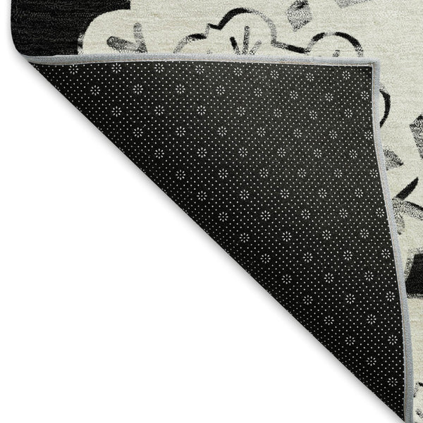 HomeRoots 10' X 14' Stylish Black and Ivory Quatrefoil Washable Area Rug for Indoor and Outdoor Spaces 661038