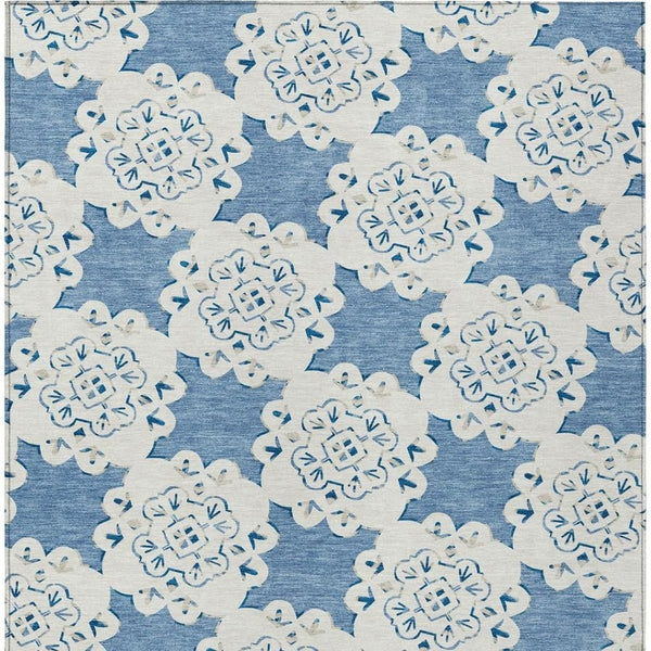 HomeRoots 5' X 8' Blue and Ivory Quatrefoil Washable Area Rug - Stylish, Durable Indoor/Outdoor Essential! 661040