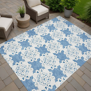 HomeRoots 5' X 8' Blue and Ivory Quatrefoil Washable Area Rug - Stylish, Durable Indoor/Outdoor Essential! 661040