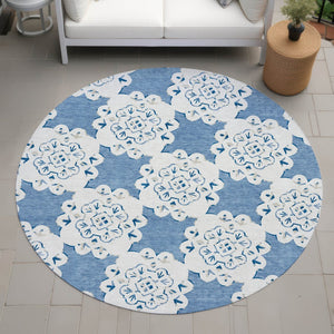 HomeRoots 8' Blue And Ivory Round Quatrefoil Rug – Durable, Washable Design for Indoor/Outdoor Spaces, Modern Style 661041