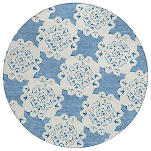 HomeRoots 8' Blue And Ivory Round Quatrefoil Rug – Durable, Washable Design for Indoor/Outdoor Spaces, Modern Style 661041