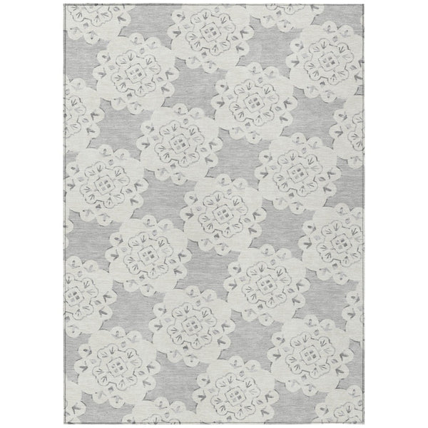HomeRoots 5' X 8' Washable Gray and Ivory Quatrefoil Area Rug - Durable, Stylish for Indoor & Outdoor Spaces 661052