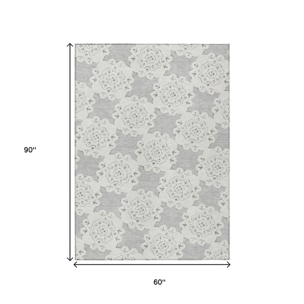 HomeRoots 5' X 8' Washable Gray and Ivory Quatrefoil Area Rug - Durable, Stylish for Indoor & Outdoor Spaces 661052