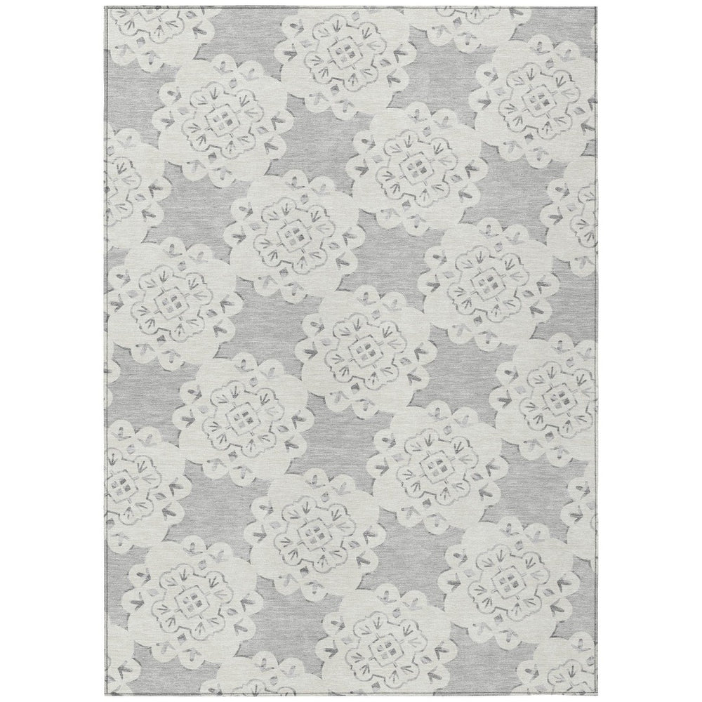 HomeRoots 8' X 10' Gray and Ivory Quatrefoil Area Rug - Stylish, Washable, Durable for Indoor and Outdoor Spaces 661054