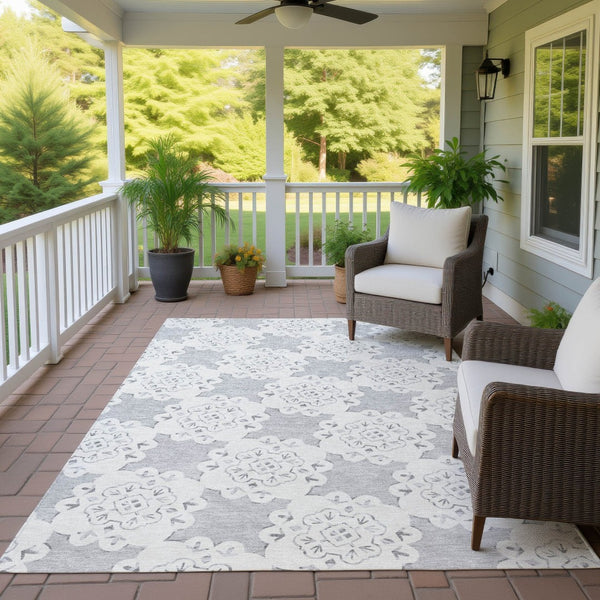 HomeRoots 8' X 10' Gray and Ivory Quatrefoil Area Rug - Stylish, Washable, Durable for Indoor and Outdoor Spaces 661054