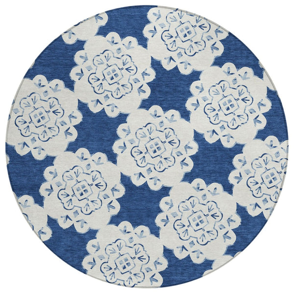 HomeRoots 8' Navy Blue Quatrefoil Area Rug - Stylish, Washable Indoor/Outdoor Rug for High Traffic Spaces! 661059