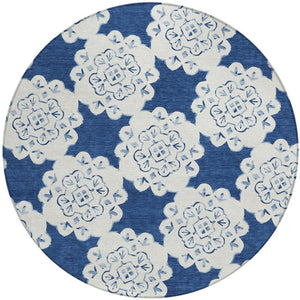 HomeRoots 8' Navy Blue Quatrefoil Area Rug - Stylish, Washable Indoor/Outdoor Rug for High Traffic Spaces! 661059