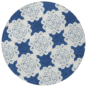 HomeRoots 8' Navy Blue Quatrefoil Area Rug - Stylish, Washable Indoor/Outdoor Rug for High Traffic Spaces! 661059