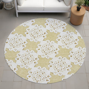 HomeRoots 8' Wheat and Ivory Quatrefoil Washable Rug - Stylish Area Rug for Indoor/Outdoor High-Traffic Spaces 661071