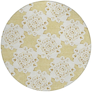 HomeRoots 8' Wheat and Ivory Quatrefoil Washable Rug - Stylish Area Rug for Indoor/Outdoor High-Traffic Spaces 661071