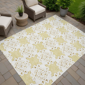 HomeRoots 10' X 14' Wheat Quatrefoil Area Rug - Stylish, Washable, Durable for Indoor & Outdoor Spaces! 661074