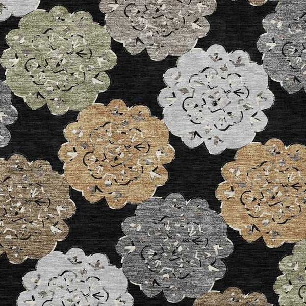 HomeRoots 5' Quatrefoil Washable Indoor Outdoor Area Rug in Black, Ivory & Khaki – Stylish, Durable & Versatile! 661076