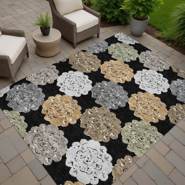 HomeRoots 8' X 10' Quatrefoil Area Rug - Stylish Black, Ivory & Khaki Design, Washable, Durable for Indoors & Outdoors 661078