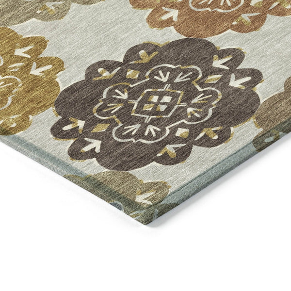 HomeRoots 5' X 8' Stylish Taupe, Orange & Ivory Quatrefoil Washable Area Rug for Indoor & Outdoor Use 661088