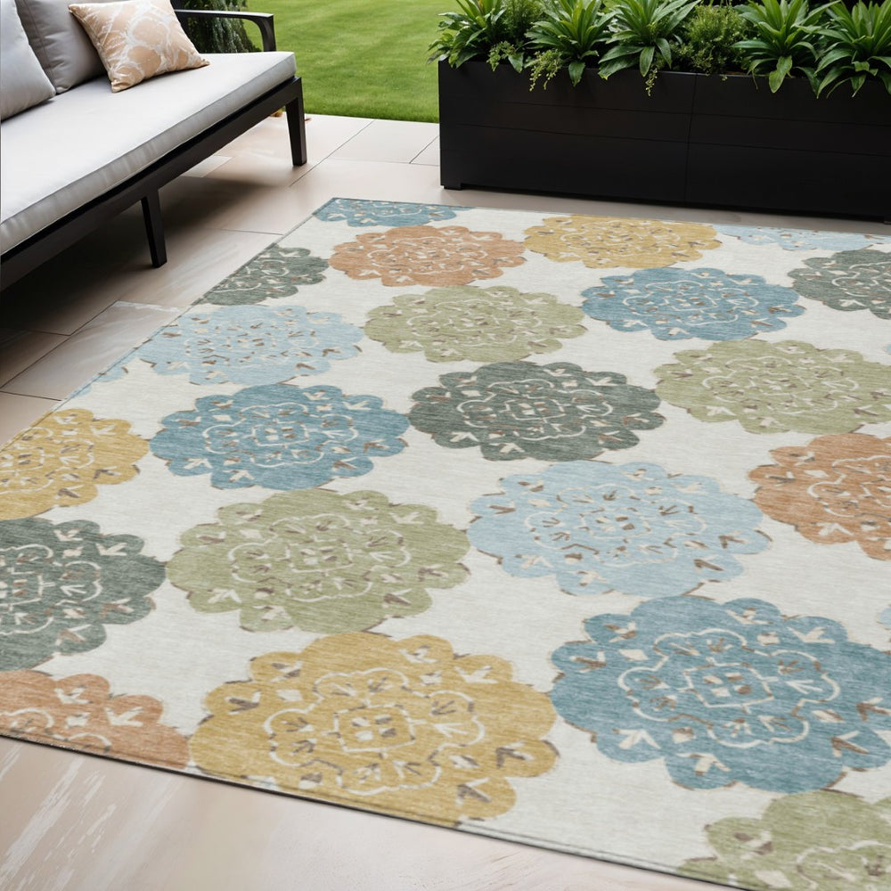 HomeRoots 5' X 8' Quatrefoil Area Rug - Pacific Blue, Ivory & Copper | Washable, Durable & Stylish Décor Piece 661106