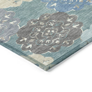 HomeRoots 8' Stylish Teal Blue and Beige Round Quatrefoil Area Rug – Durable, Washable, Indoor/Outdoor Design! 661113