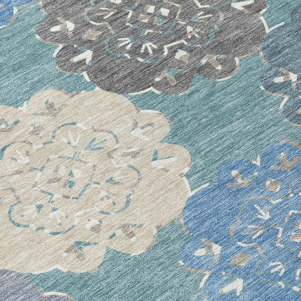 HomeRoots 8' Stylish Teal Blue and Beige Round Quatrefoil Area Rug – Durable, Washable, Indoor/Outdoor Design! 661113