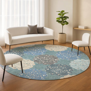HomeRoots 8' Stylish Teal Blue and Beige Round Quatrefoil Area Rug – Durable, Washable, Indoor/Outdoor Design! 661113