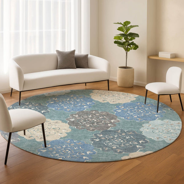 HomeRoots 8' Stylish Teal Blue and Beige Round Quatrefoil Area Rug – Durable, Washable, Indoor/Outdoor Design! 661113