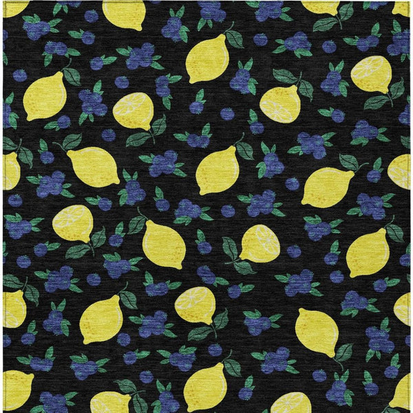 HomeRoots 5' Vibrant Lemon Print Washable Area Rug - Stylish Indoor/Outdoor Decor for High-Traffic Spaces 661124