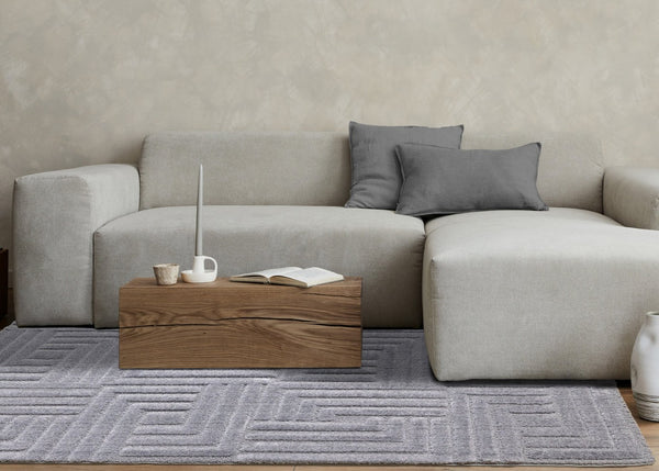 HomeRoots 5' Modern Geometric Area Rug in Gray Tones - Plush, Durable, Stain-Resistant for Everyday Living 8' X 11' 661266