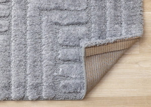 HomeRoots 5' Modern Geometric Area Rug in Gray Tones - Plush, Durable, Stain-Resistant for Everyday Living 8' X 11' 661266