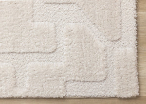 HomeRoots 5' Cream and Ivory Geometric Area Rug - Soft, Stain-Resistant, Modern Style for Cozy Living Spaces 5' X 8' 661267
