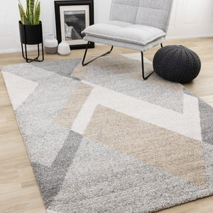 HomeRoots 5' Modern Geometric Area Rug in Gray, Cream & Tan - Soft, Durable, Stain-Resistant for Any Space 5' X 8' 661276