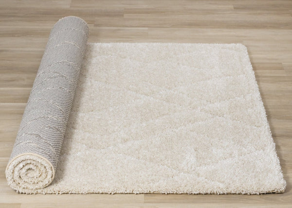 HomeRoots 5' Cream and Beige Geometric Area Rug - Modern Comfort, Durable, Stain-Resistant for Family Spaces 5' X 8' 661287