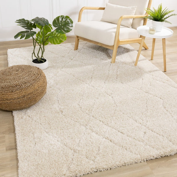 HomeRoots 5' Cream and Beige Geometric Area Rug - Modern Comfort, Durable, Stain-Resistant for Family Spaces 8' X 11' 661288
