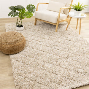 HomeRoots 5' Beige and Natural Geometric Area Rug – Plush, Stylish, and Durable for Modern Living Spaces 8' X 11' 661292