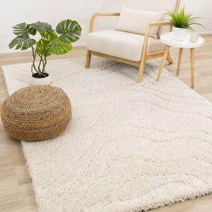 HomeRoots 5' Modern Cream and Beige Abstract Area Rug - Plush, Stain-Resistant Design for Any Room Style 5' X 8' 661293