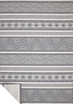 HomeRoots 5' Gray and White Tribal Area Rug - Stylish Geometric Design for Modern Homes, Pet-Friendly & Durable 5' X 8' 661308