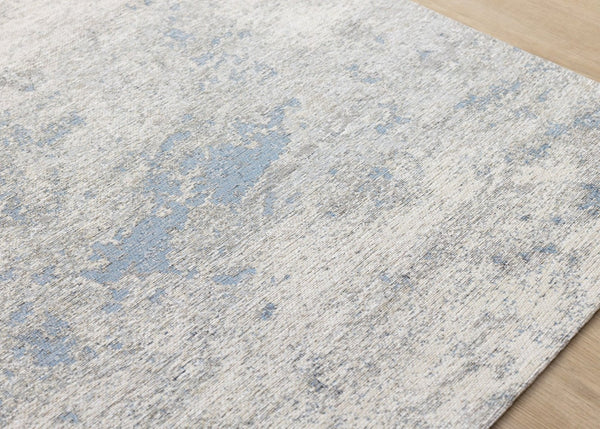 HomeRoots 5' Cream and Blue Abstract Area Rug - Modern Design, Durable, Stain-Resistant, Perfect for High-Traffic Areas 5' X 8' 661318