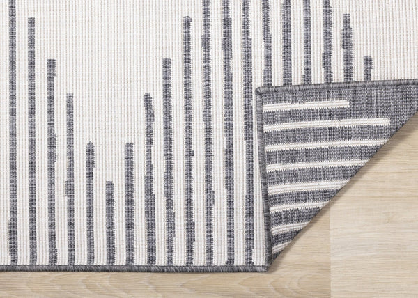 HomeRoots 5' Modern Gray and Beige Geometric Area Rug - Durable, Stain-Resistant, Perfect for High-Traffic Spaces 5' X 8' 661324
