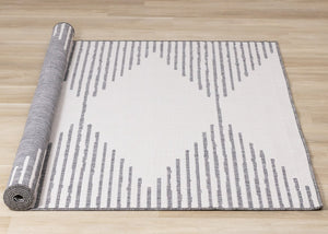 HomeRoots 5' Modern Gray and Beige Geometric Area Rug - Durable, Stain-Resistant, Perfect for High-Traffic Spaces 8' X 11' 661325