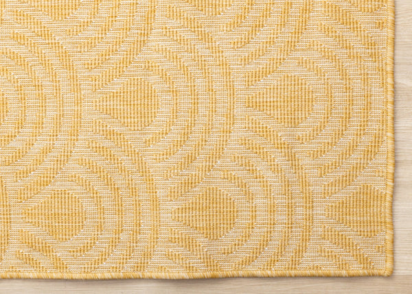 HomeRoots 5' Modern Yellow and Beige Geometric Area Rug - Durable, Stain-Resistant Design for Any Space 5' X 8' 661326