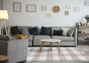 HomeRoots 5' Cream and Gray Geometric Area Rug - Hand-Woven, Stain-Resistant, Perfect for Modern Interiors 8' X 11' 661334