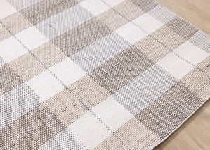 HomeRoots 5' Cream and Gray Geometric Area Rug - Hand-Woven, Stain-Resistant, Perfect for Modern Interiors 8' X 11' 661334