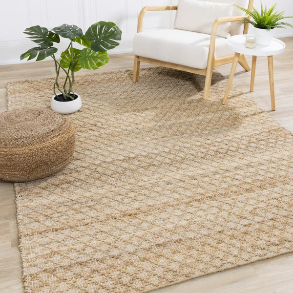 HomeRoots 5' Hand-Woven Jute Area Rug in Beige & Light Brown - Stylish Geometric Design for Modern Spaces 5' X 8' 661335