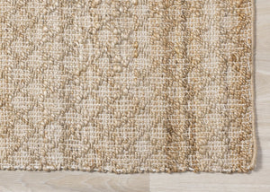 HomeRoots 5' Hand-Woven Jute Area Rug in Beige & Light Brown - Stylish Geometric Design for Modern Spaces 8' X 11' 661336