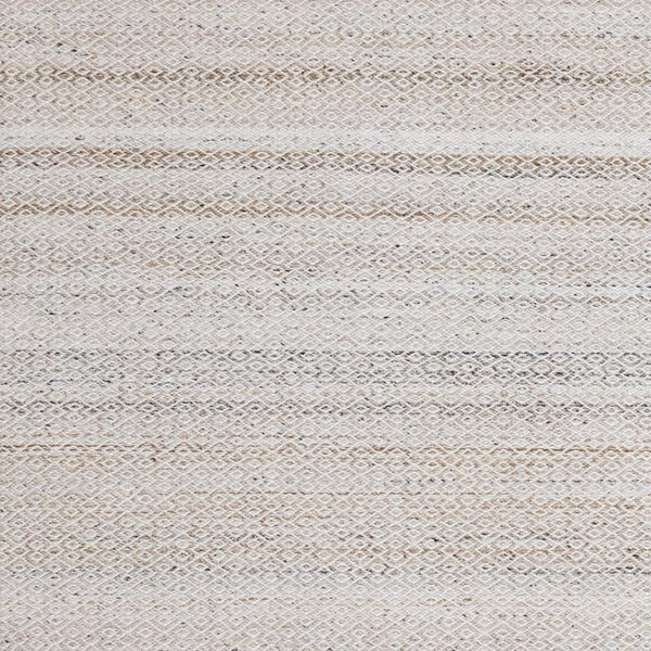 HomeRoots 5' Hand-Woven Cream and Beige Geometric Area Rug - Soft, Stain-Resistant, Perfect for Modern Spaces 5' X 8' 661337